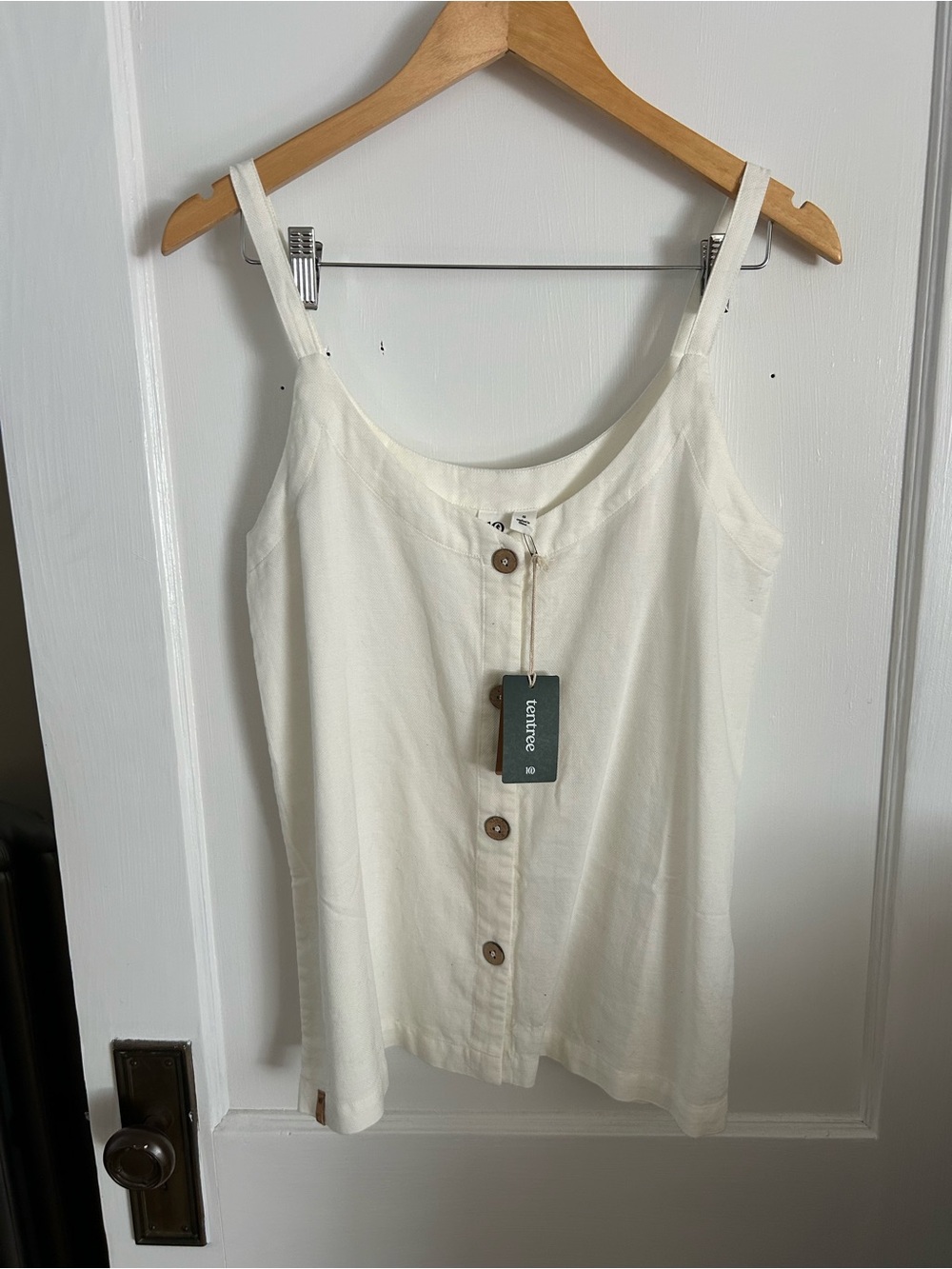NWT tentree ivory button front tank